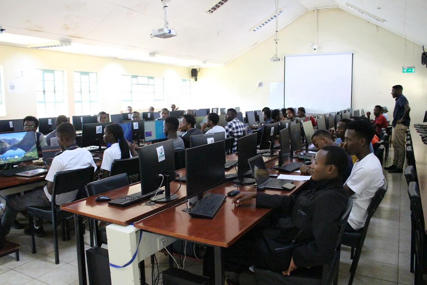 Botathon #8 : University of Embu